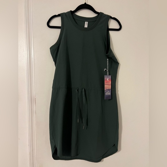 NWT Kyodan Forest Green Outdoor Dress Size S (i122) - Picture 1 of 11